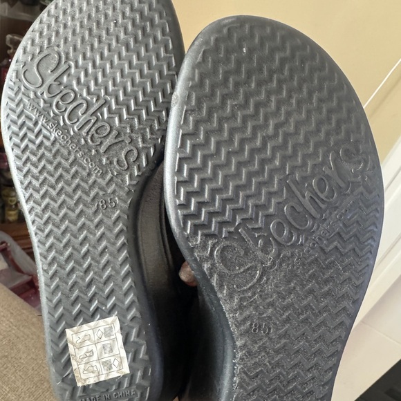 Skechers Memory Foam Wedge Sandals. Worn once! - Picture 3 of 10